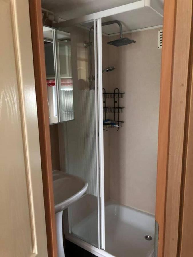 Chalet 4-5 Pers In Epe F16 Van Alle Gemakken Voorzien Max Aantal Volwassenen Is 4 外观 照片